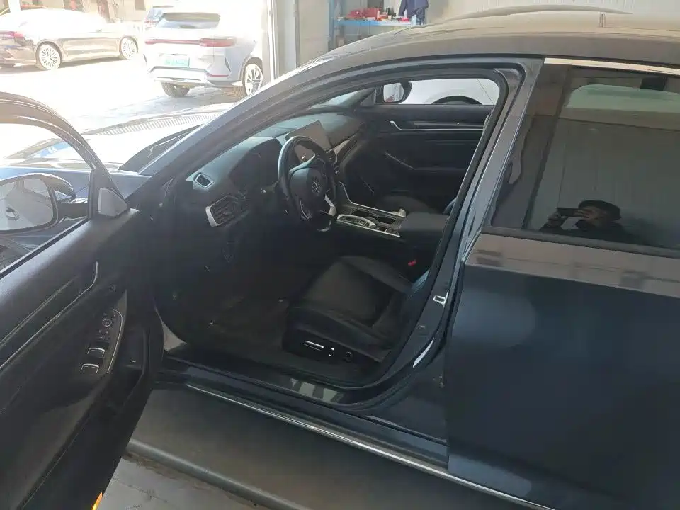 Honda Accord — фото 2
