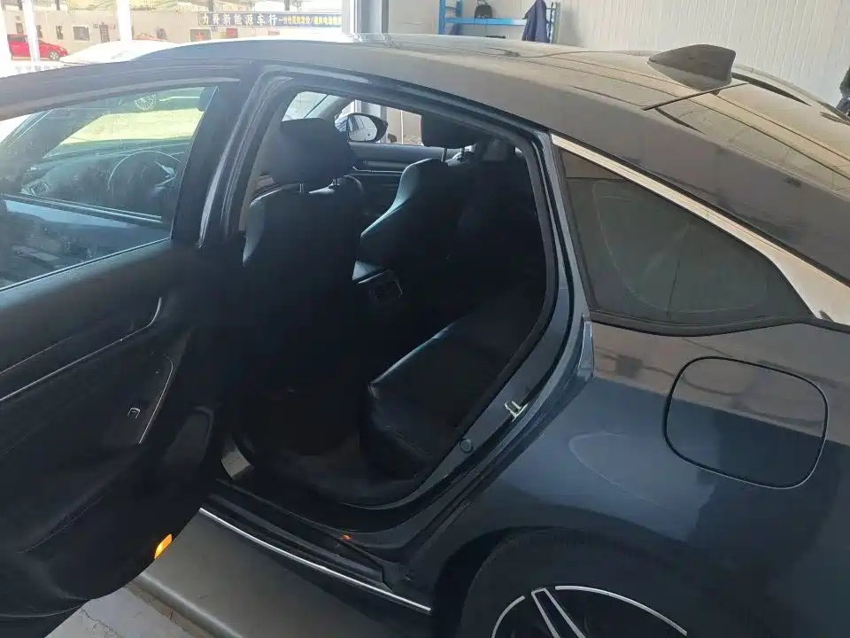 Honda Accord — фото 3