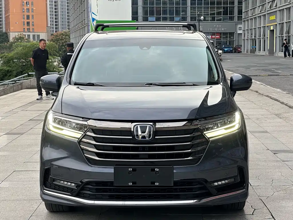 Honda Odyssey — фото 2