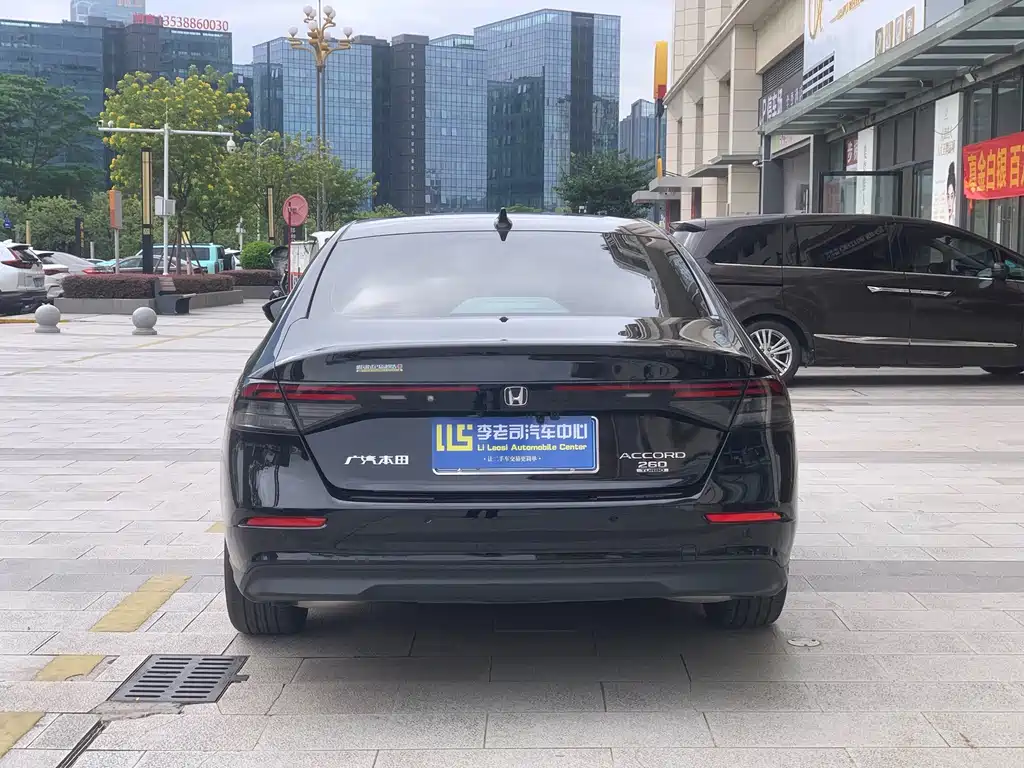 Honda Accord — фото 5