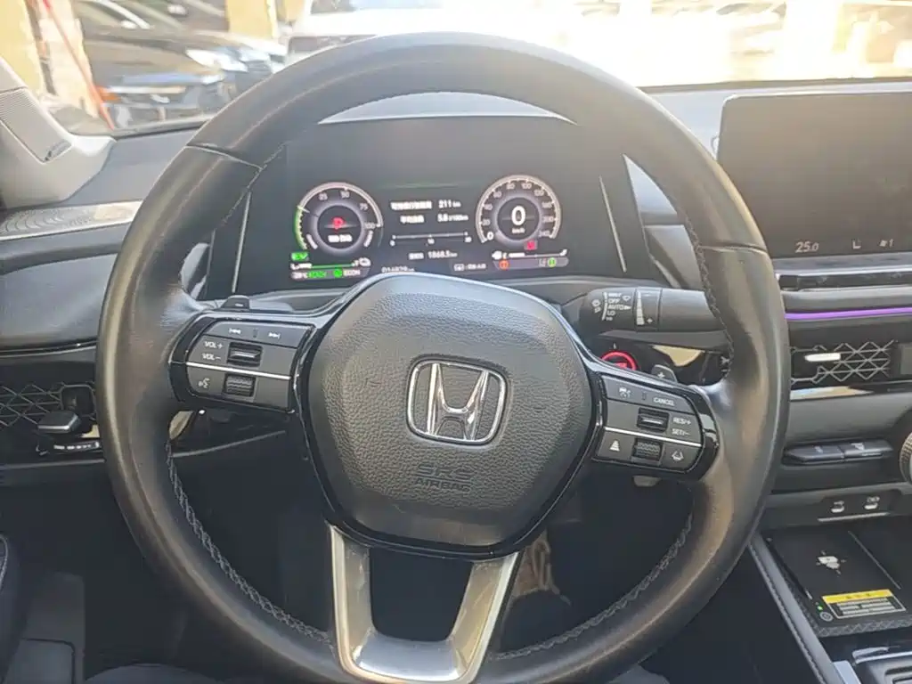Honda Accord New Energy — фото 11