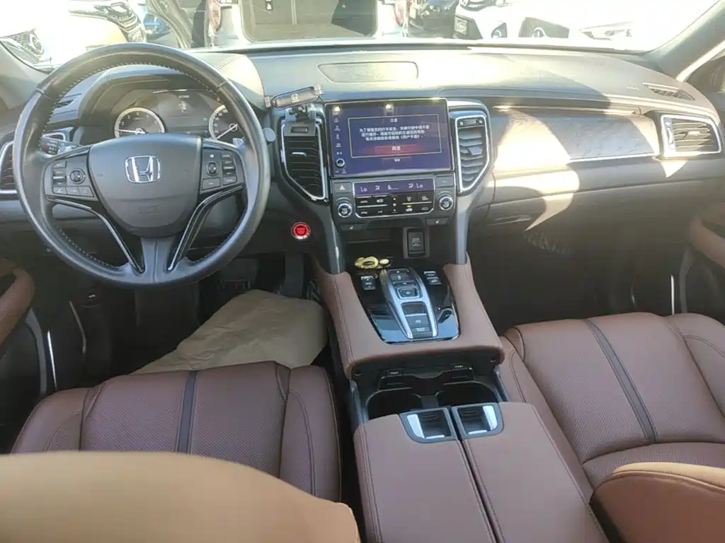 Honda UR-V — фото 10