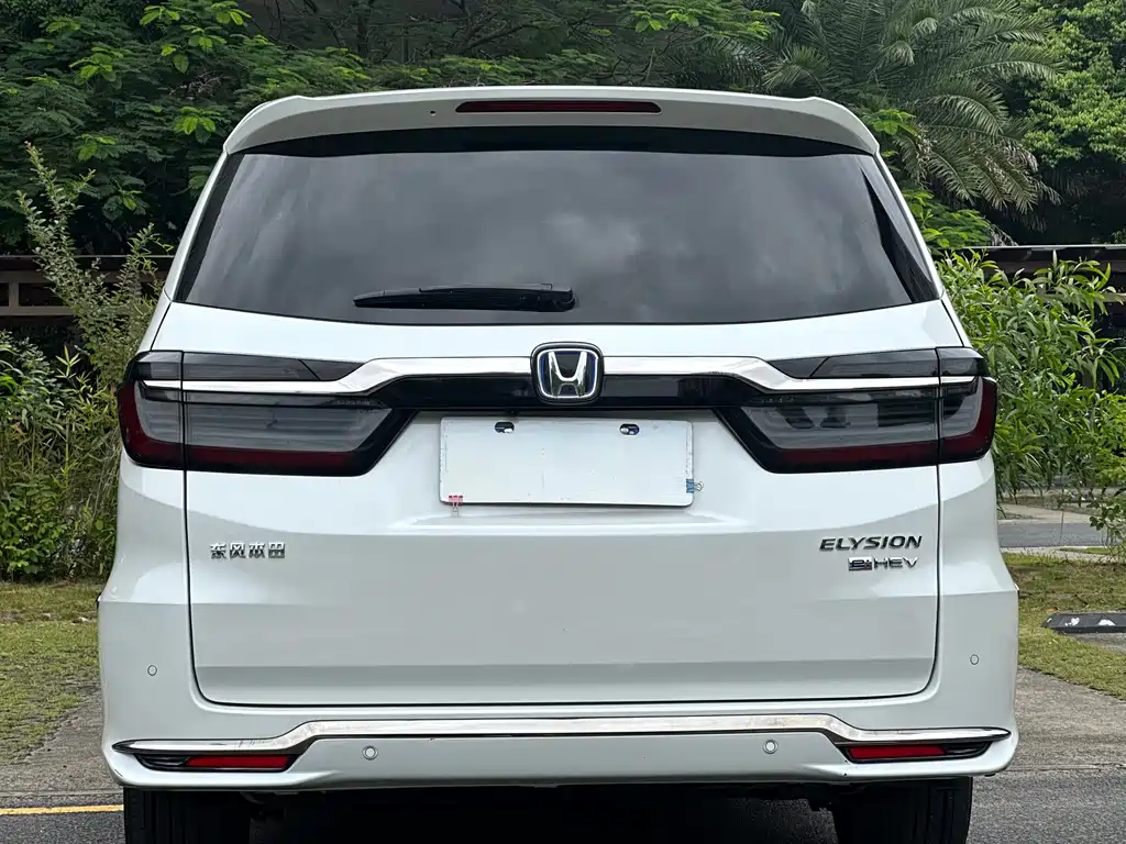 Honda Elysion — фото 18