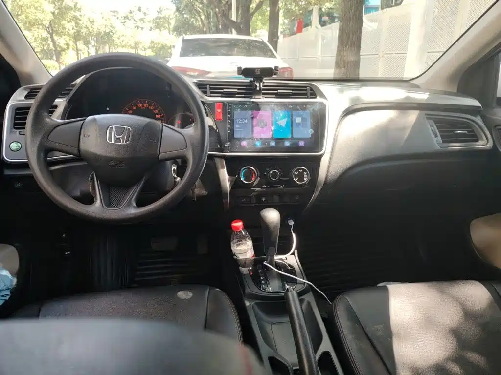 Honda City — фото 10