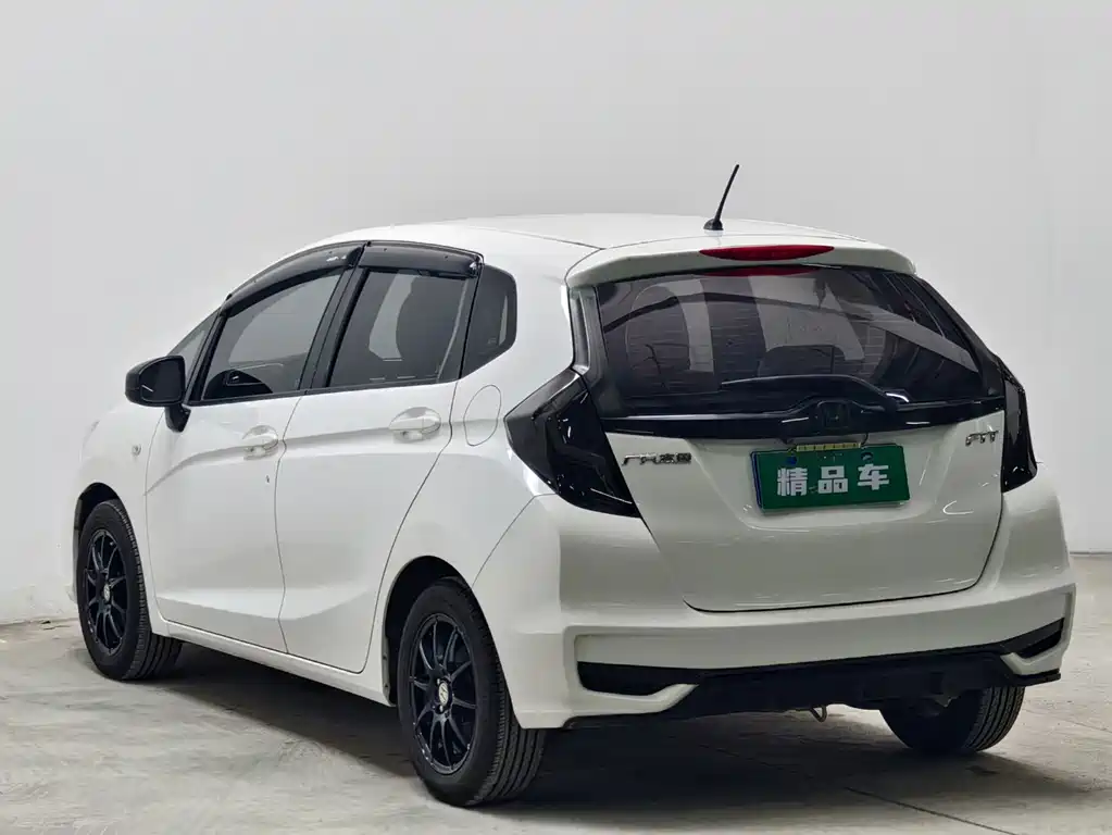 Honda Fit — фото 6