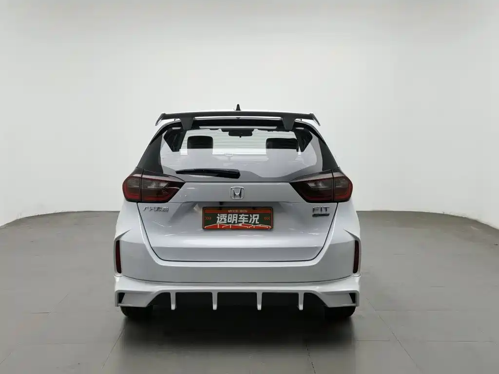Honda Fit — фото 4