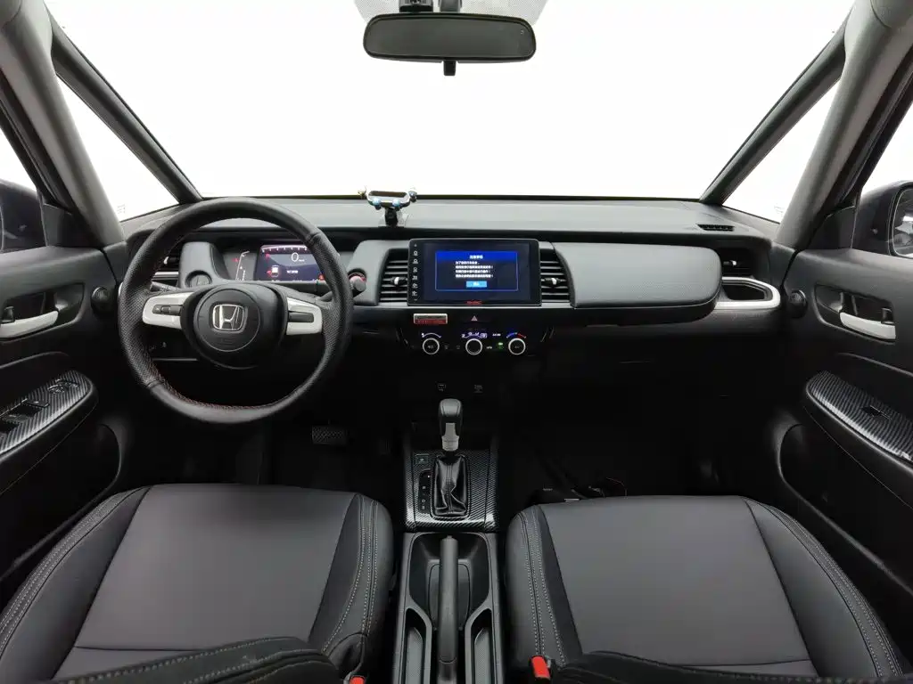 Honda Fit — фото 5