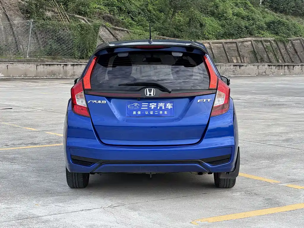 Honda Fit — фото 4