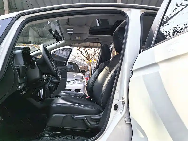 Honda Fit — фото 6