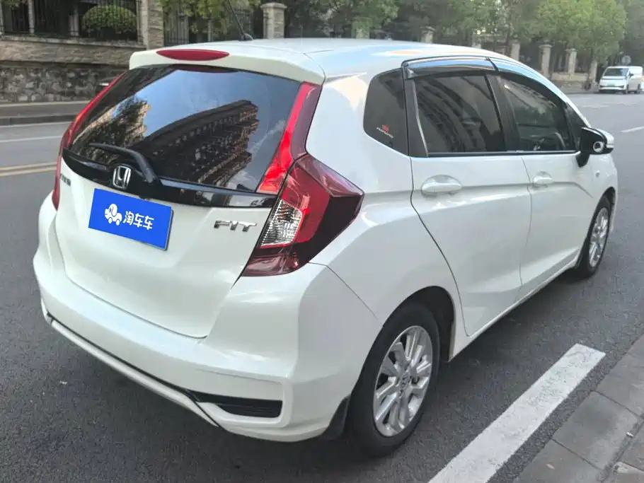Honda Fit — фото 3