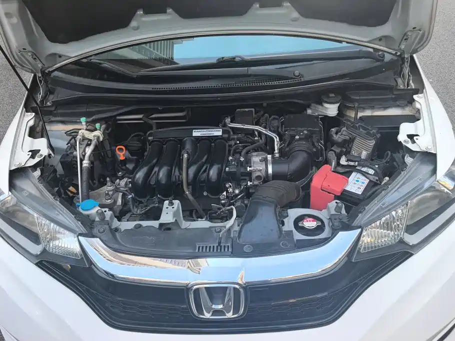 Honda Fit — фото 10