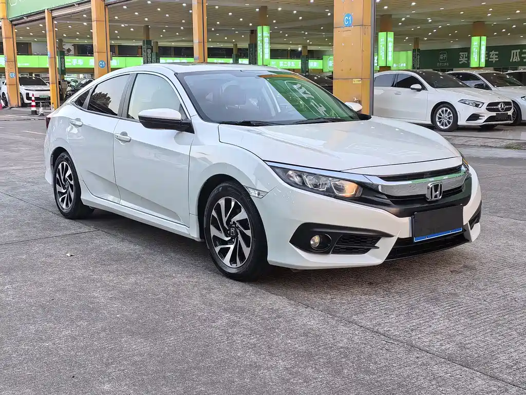 Honda Civic — фото 3