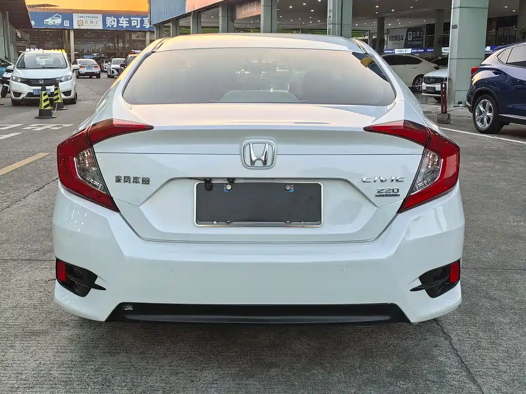 Honda Civic — фото 5