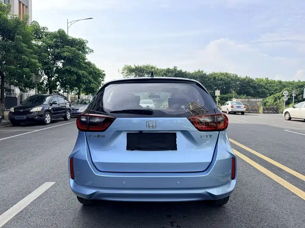 Honda Fit — фото 6