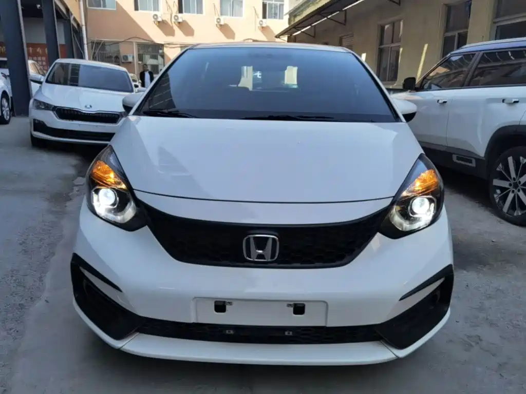 Honda Fit — фото 3