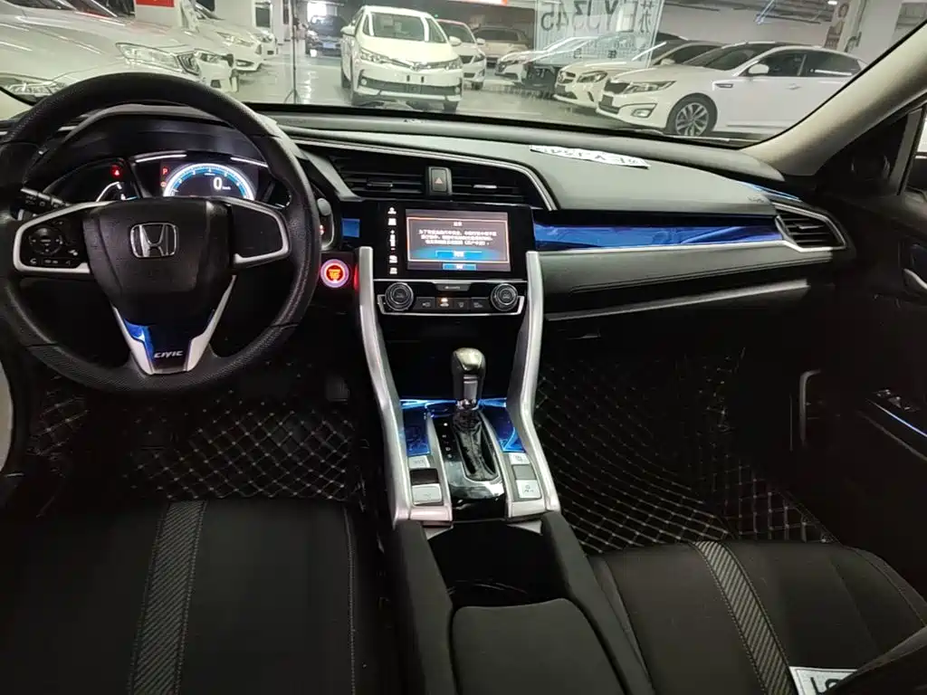 Honda Civic — фото 14