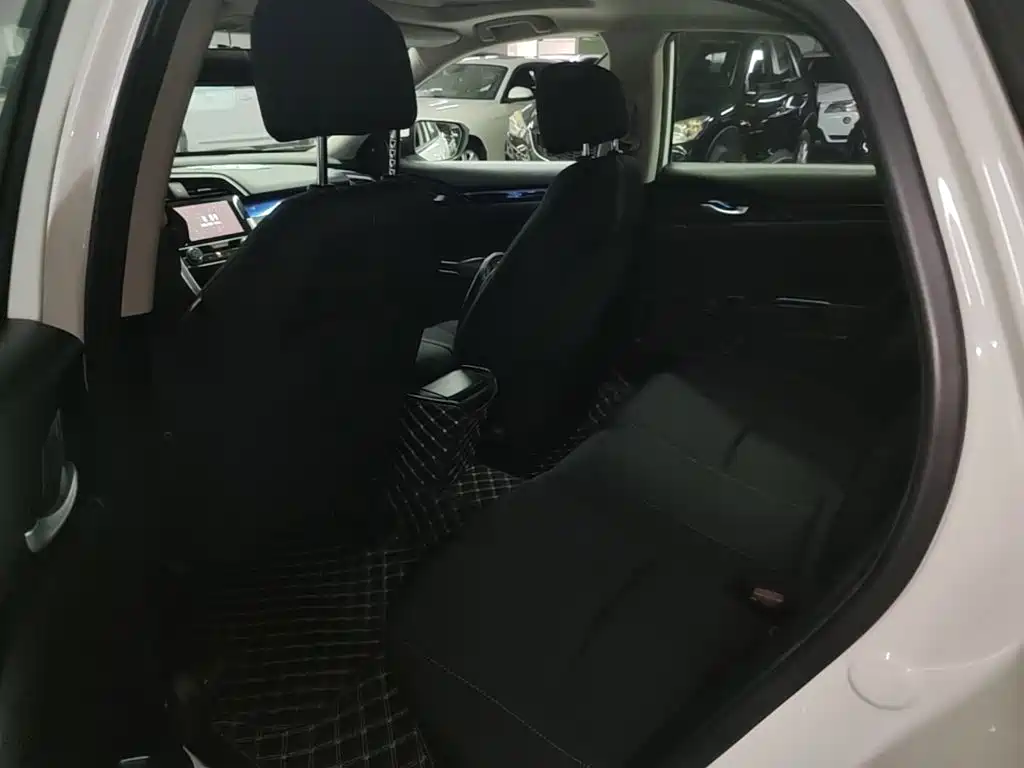 Honda Civic — фото 17