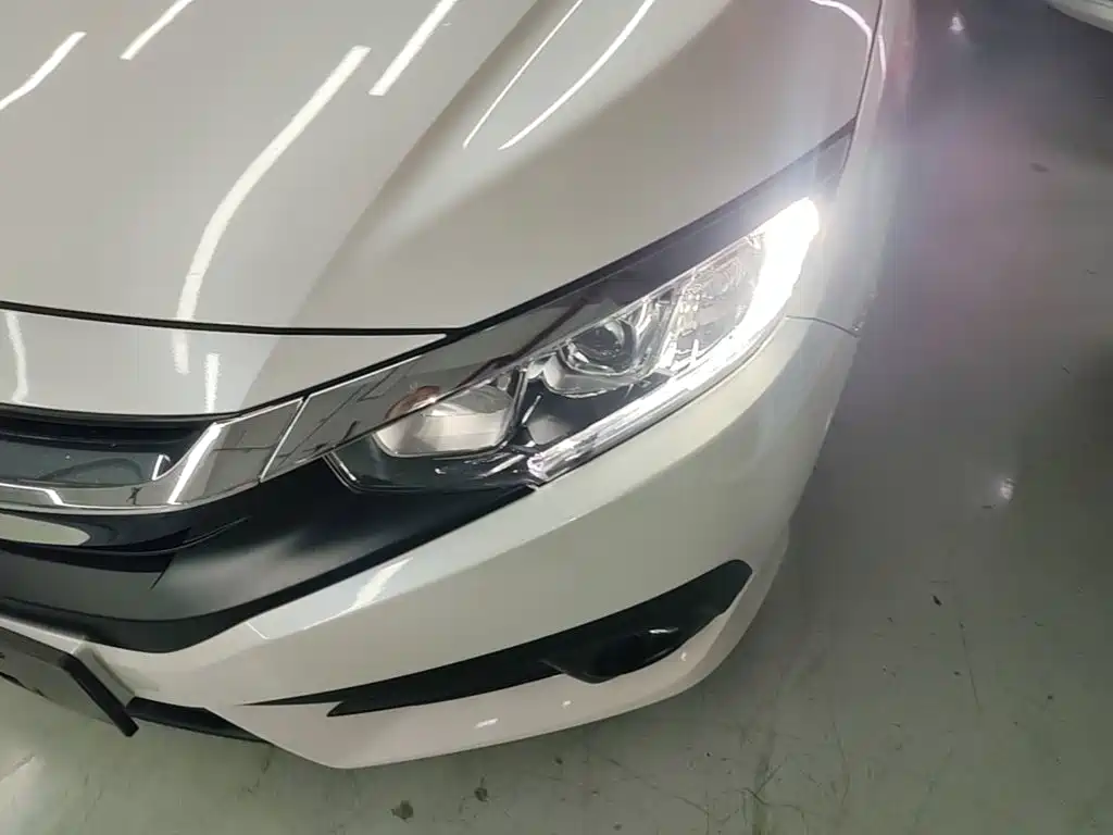 Honda Civic — фото 24