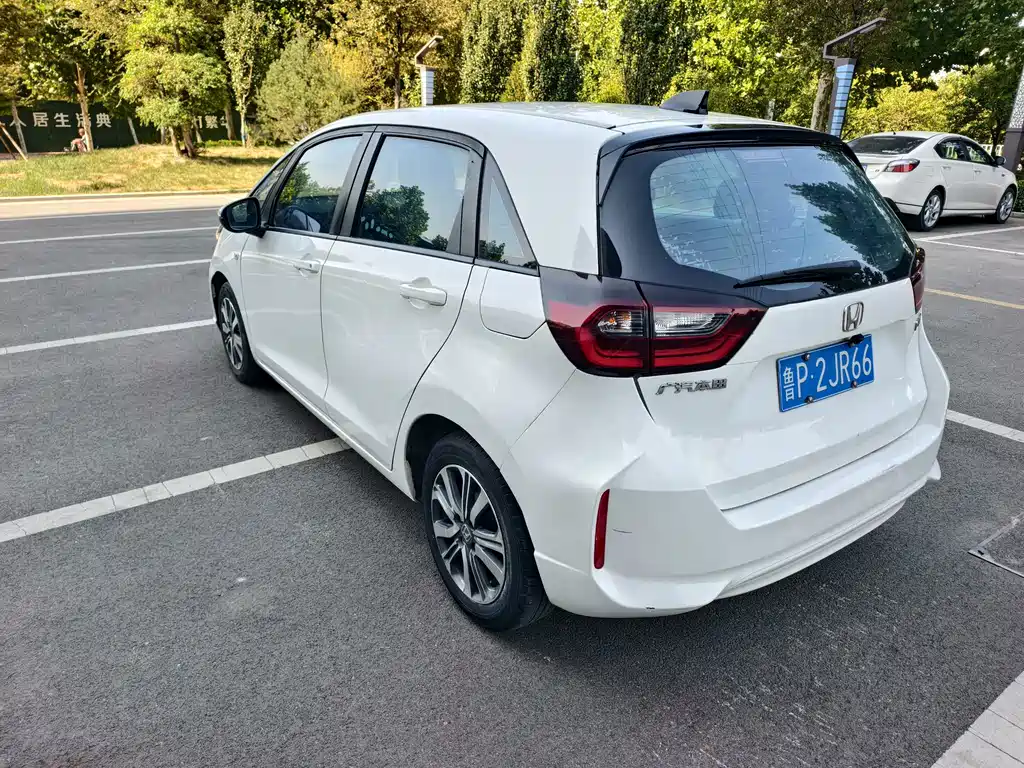Honda Fit — фото 6