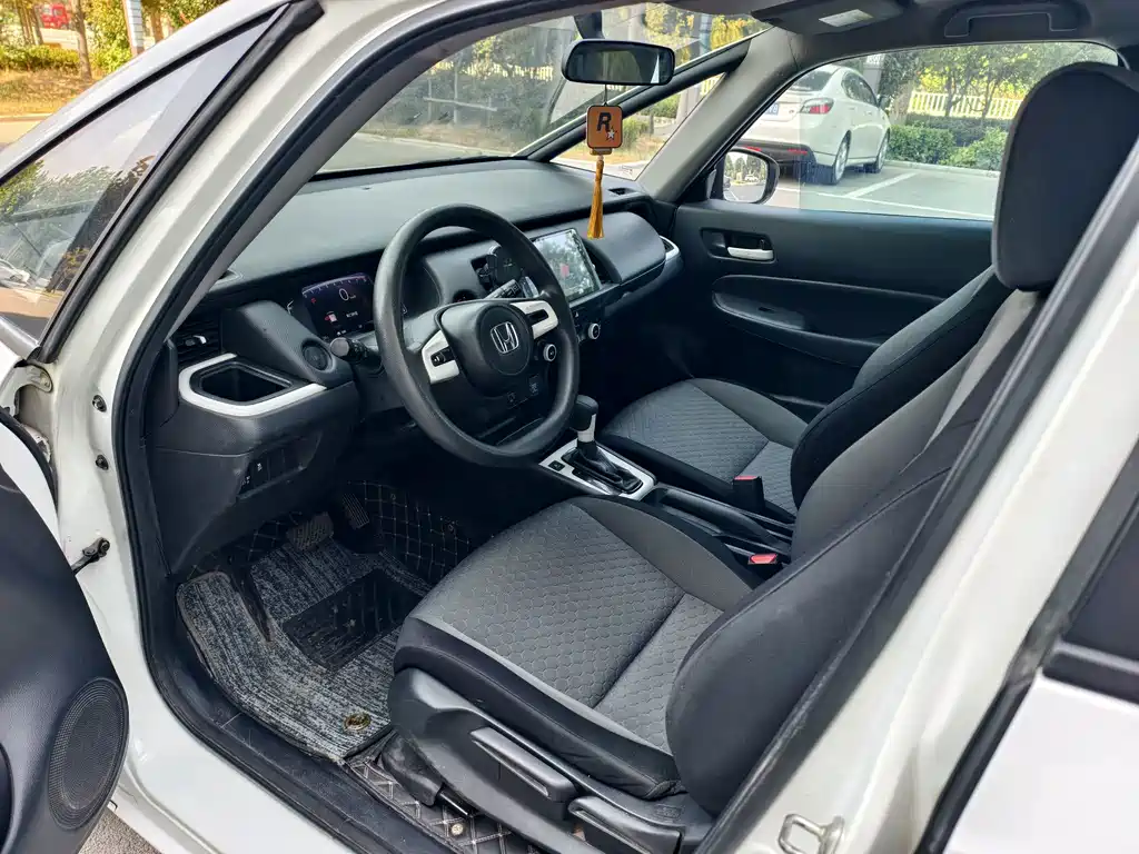 Honda Fit — фото 7