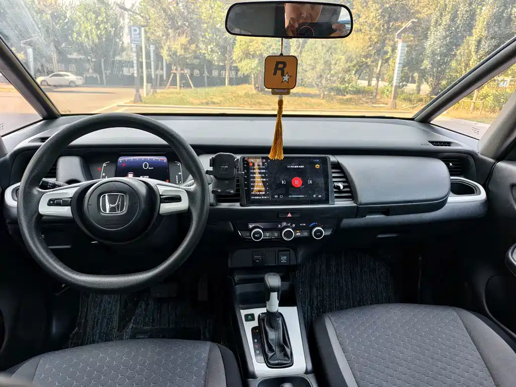 Honda Fit — фото 9