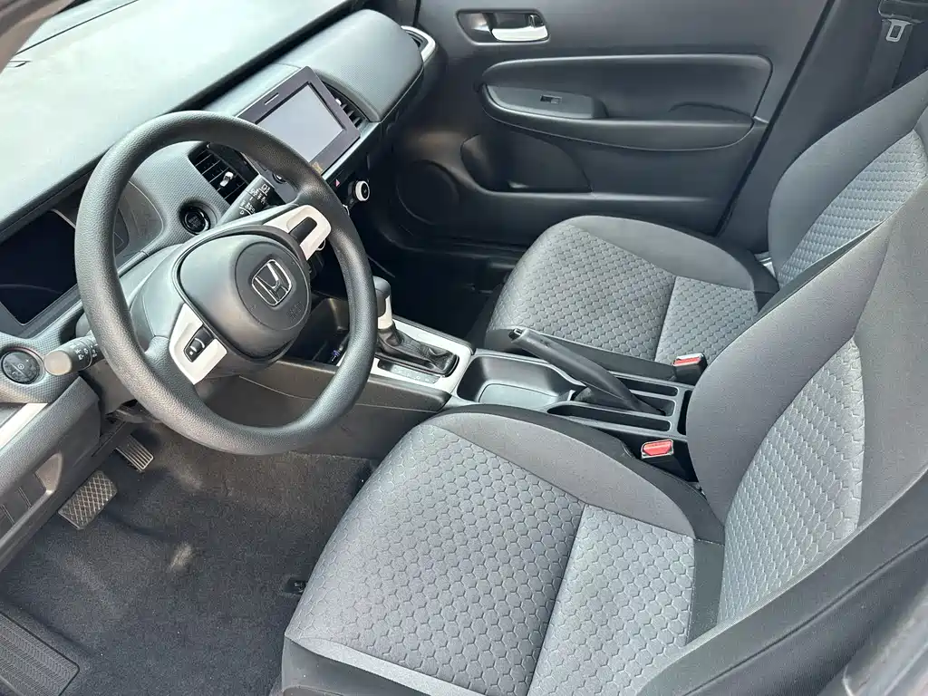 Honda Fit — фото 8