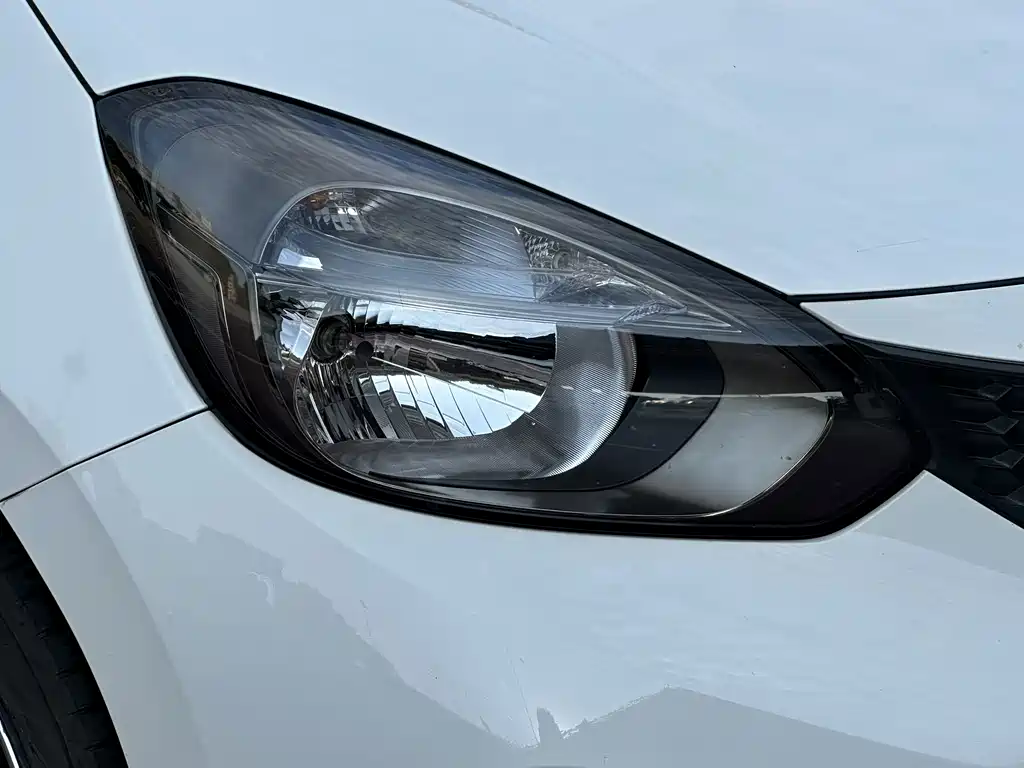 Honda Fit — фото 9