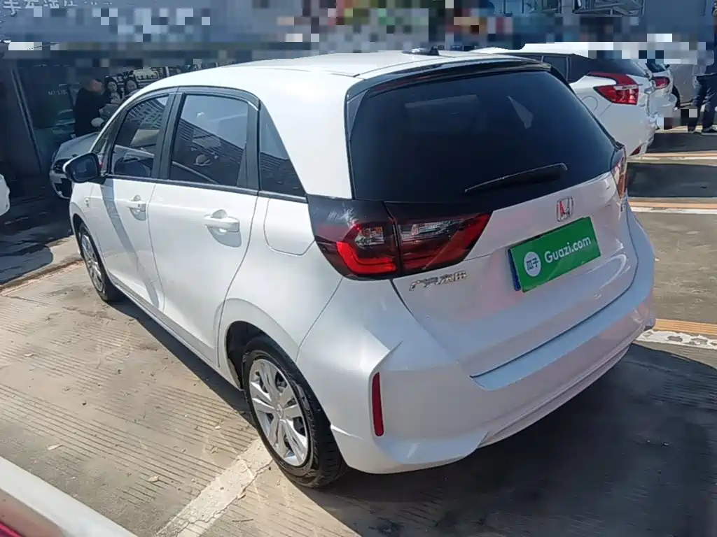 Honda Fit — фото 5