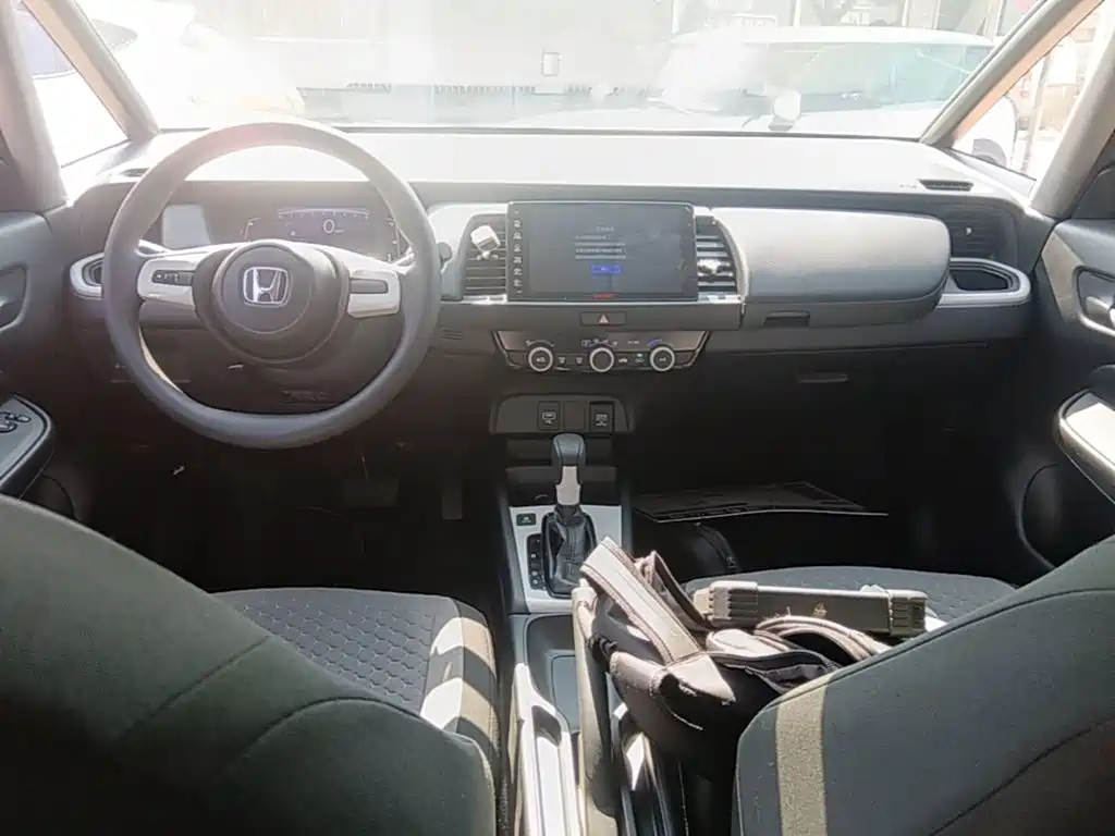 Honda Fit — фото 10