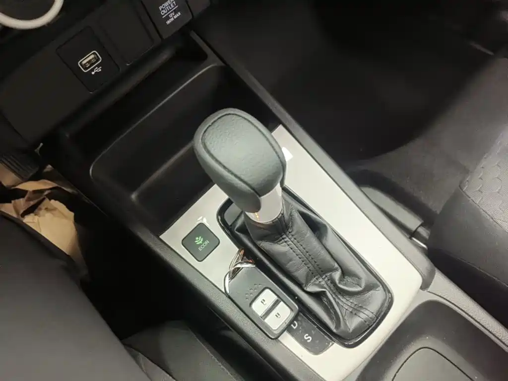 Honda Fit — фото 14