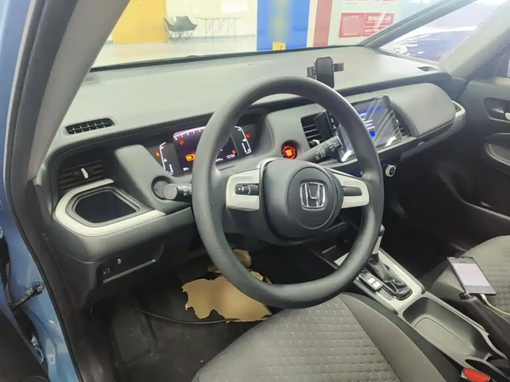 Honda Fit — фото 10