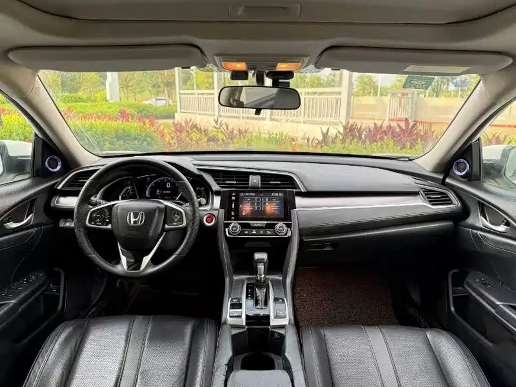 Honda Civic — фото 5