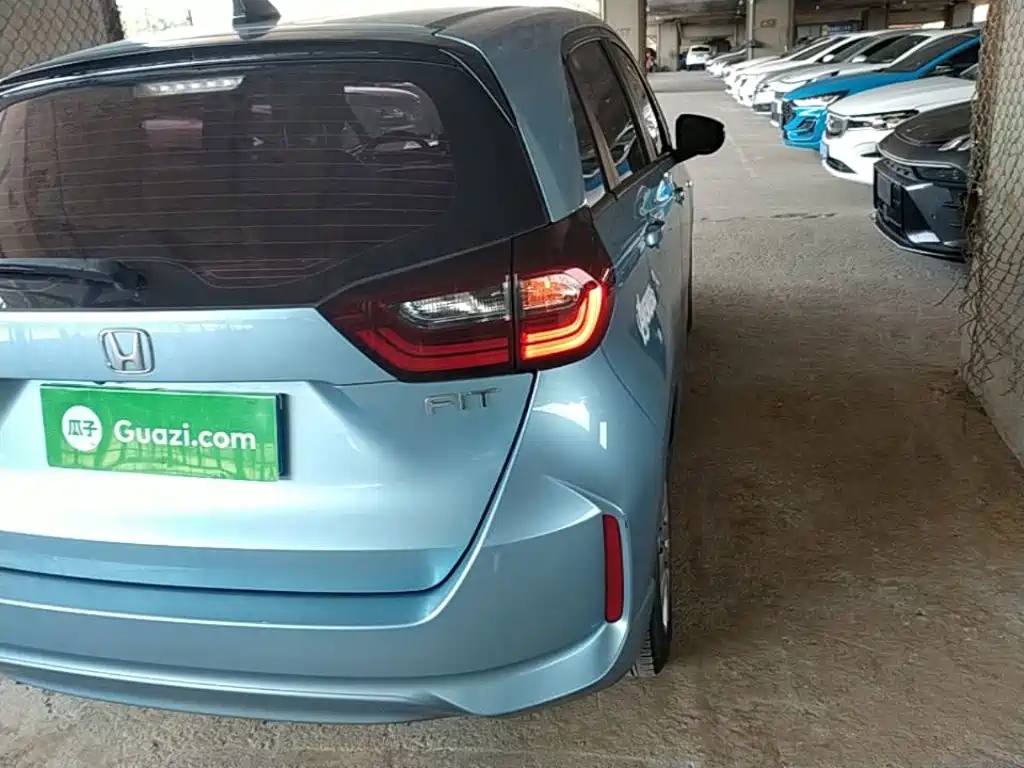 Honda Fit — фото 8