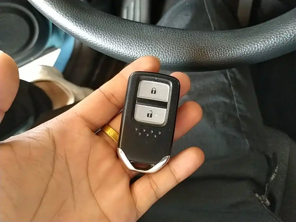 Honda Fit — фото 9