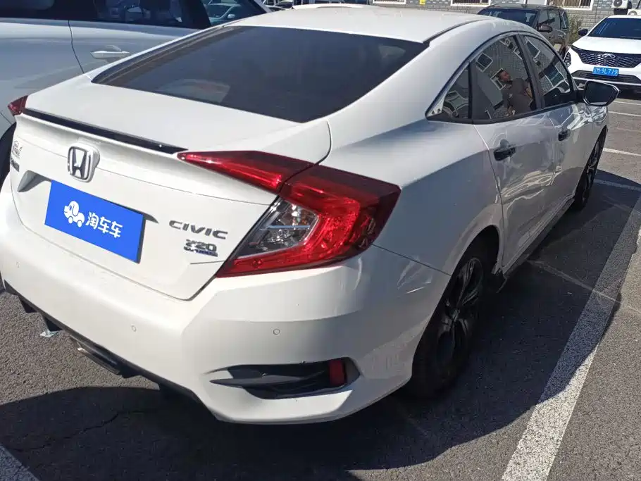 Honda Civic — фото 3