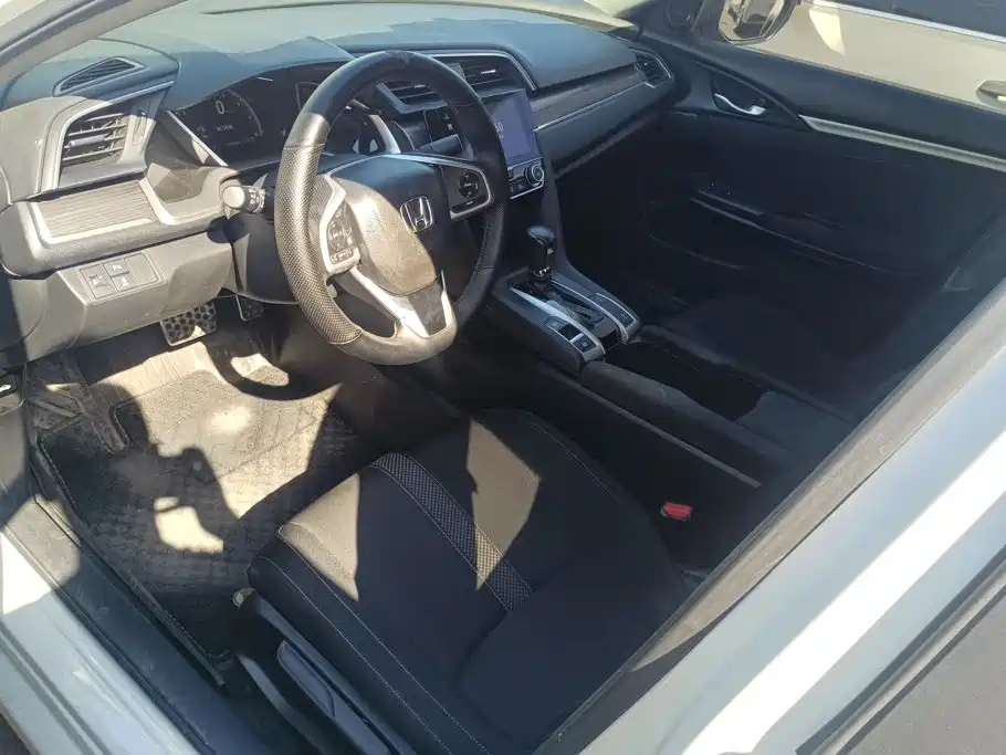 Honda Civic — фото 9