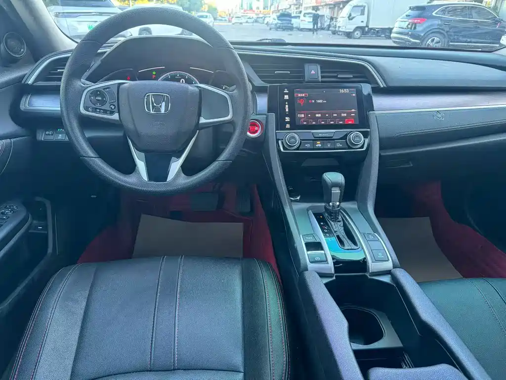 Honda Civic — фото 7