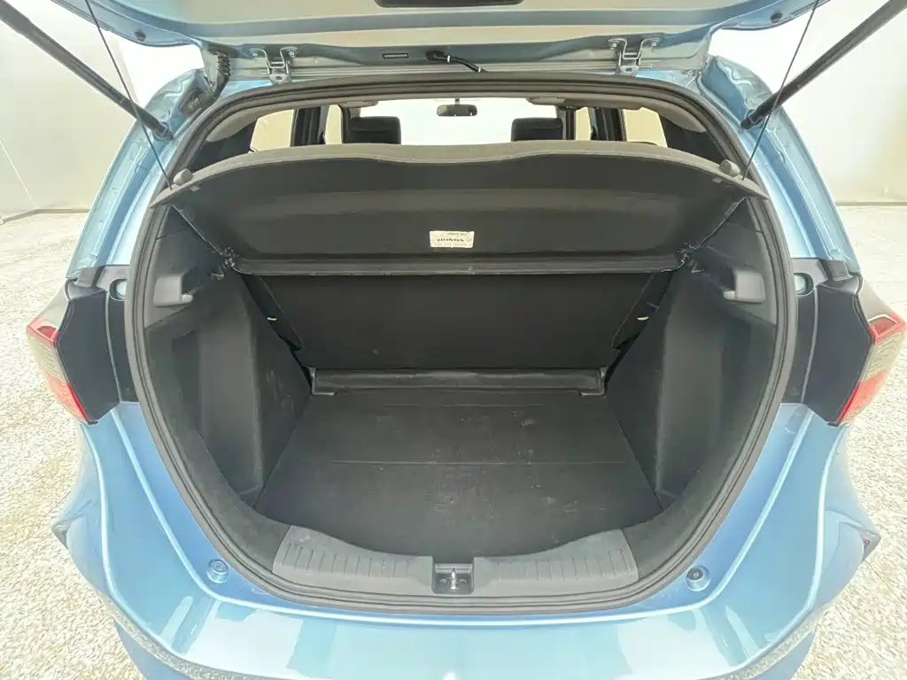 Honda Fit — фото 14