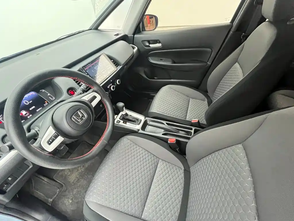 Honda Fit — фото 8