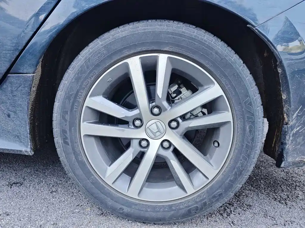 Honda Civic — фото 8