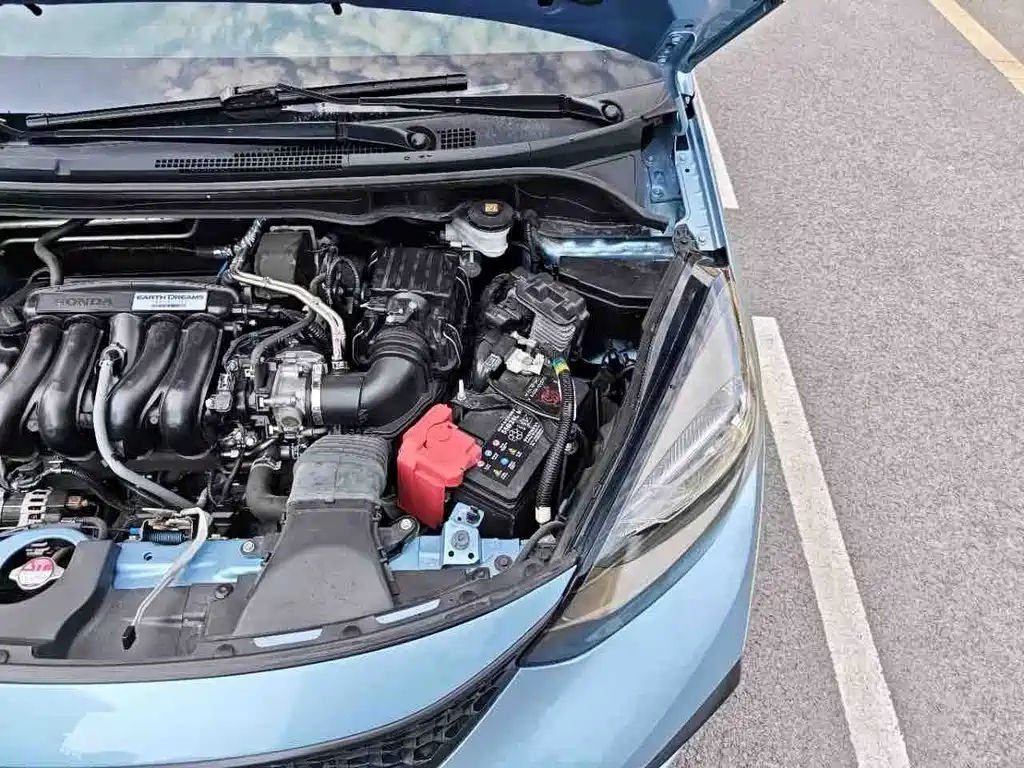 Honda Fit — фото 10