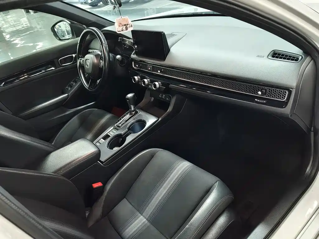 Honda Civic — фото 4