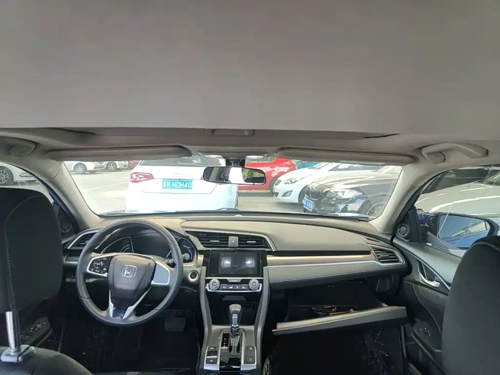 Honda Civic — фото 18