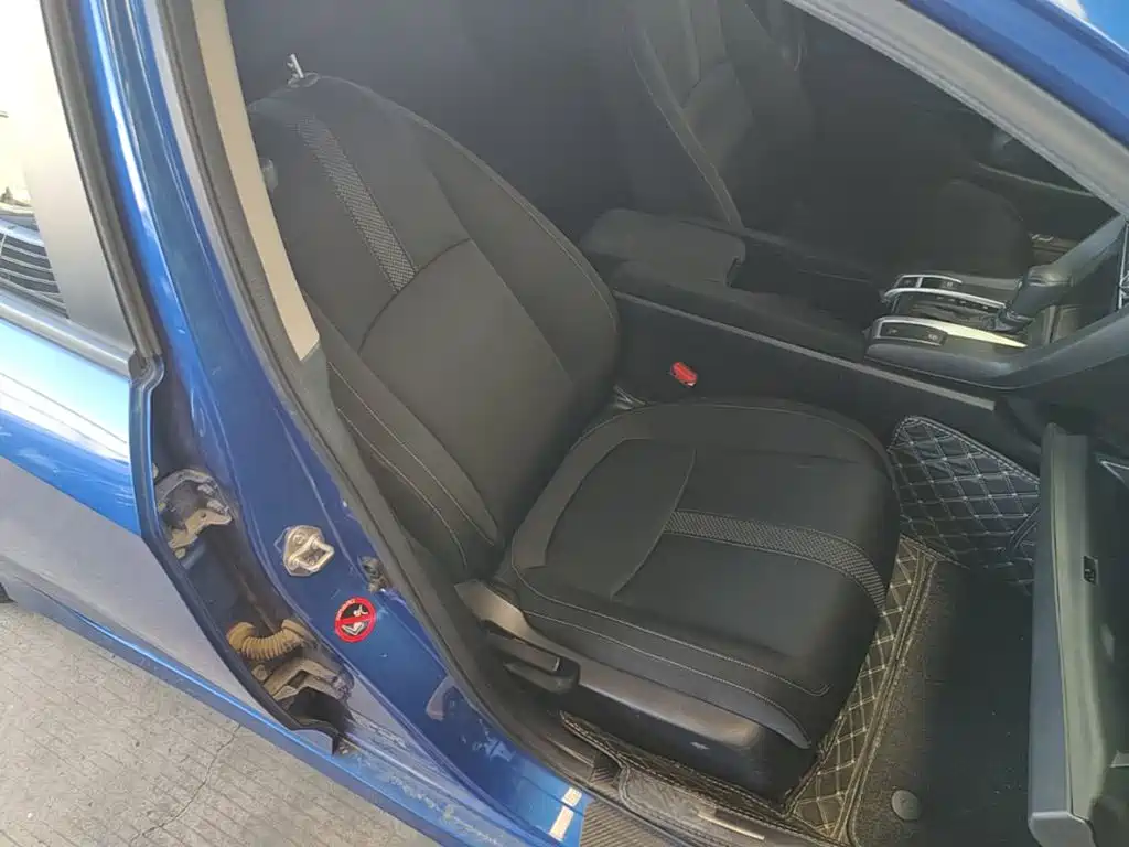 Honda Civic — фото 25