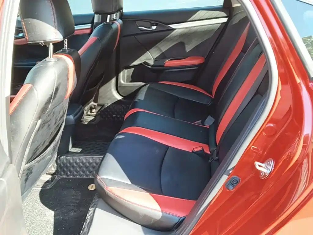 Honda Civic — фото 17