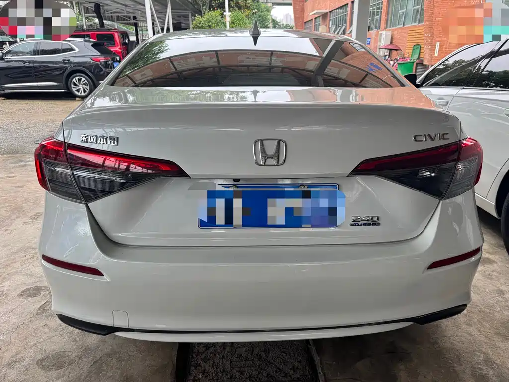 Honda Civic — фото 11