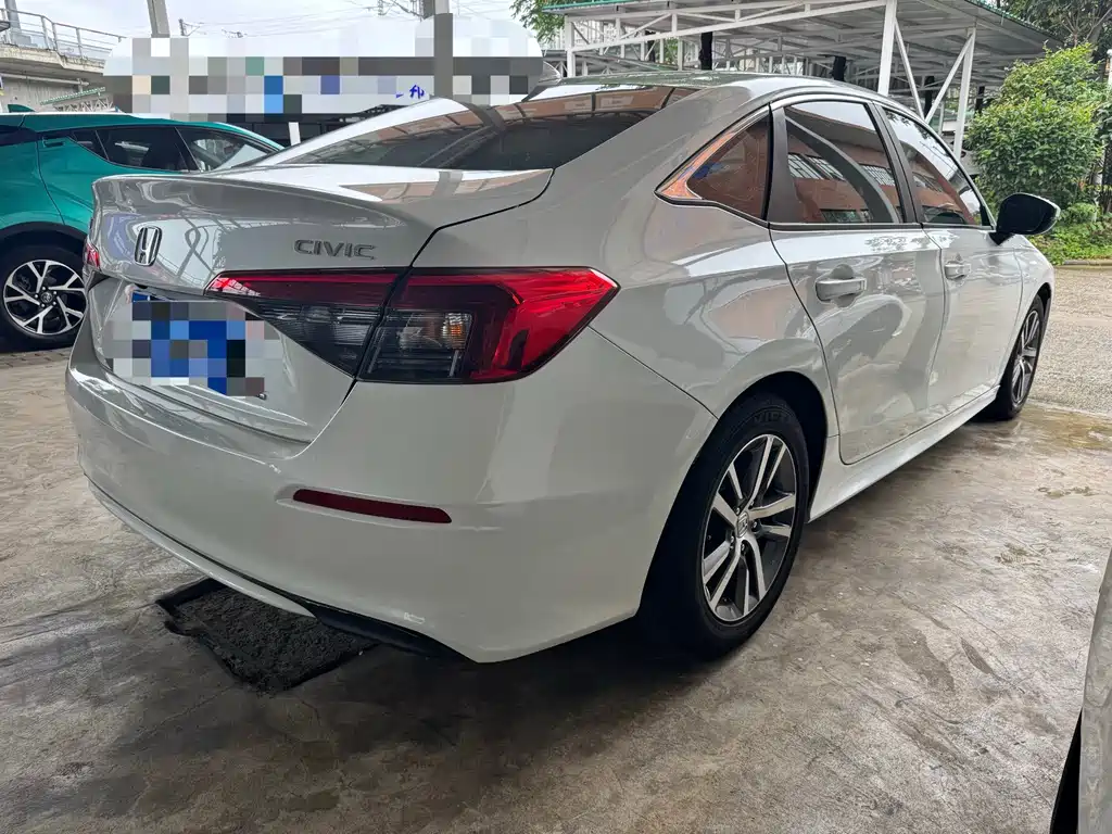 Honda Civic — фото 10