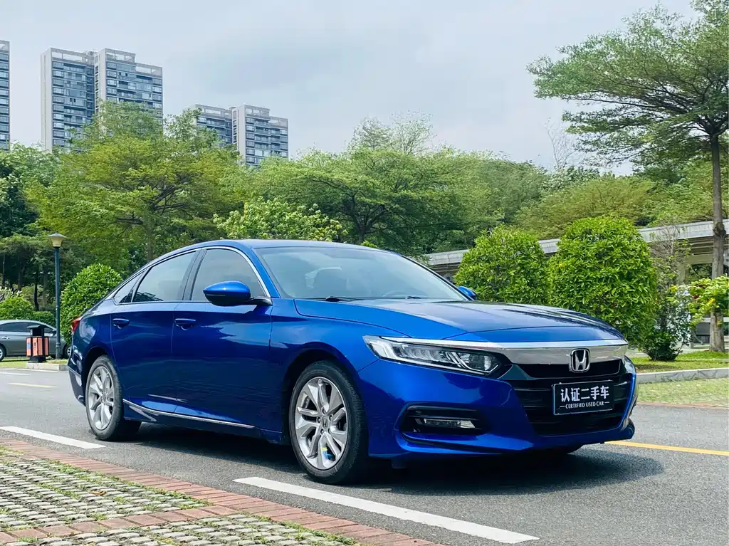 Honda Accord — фото 3