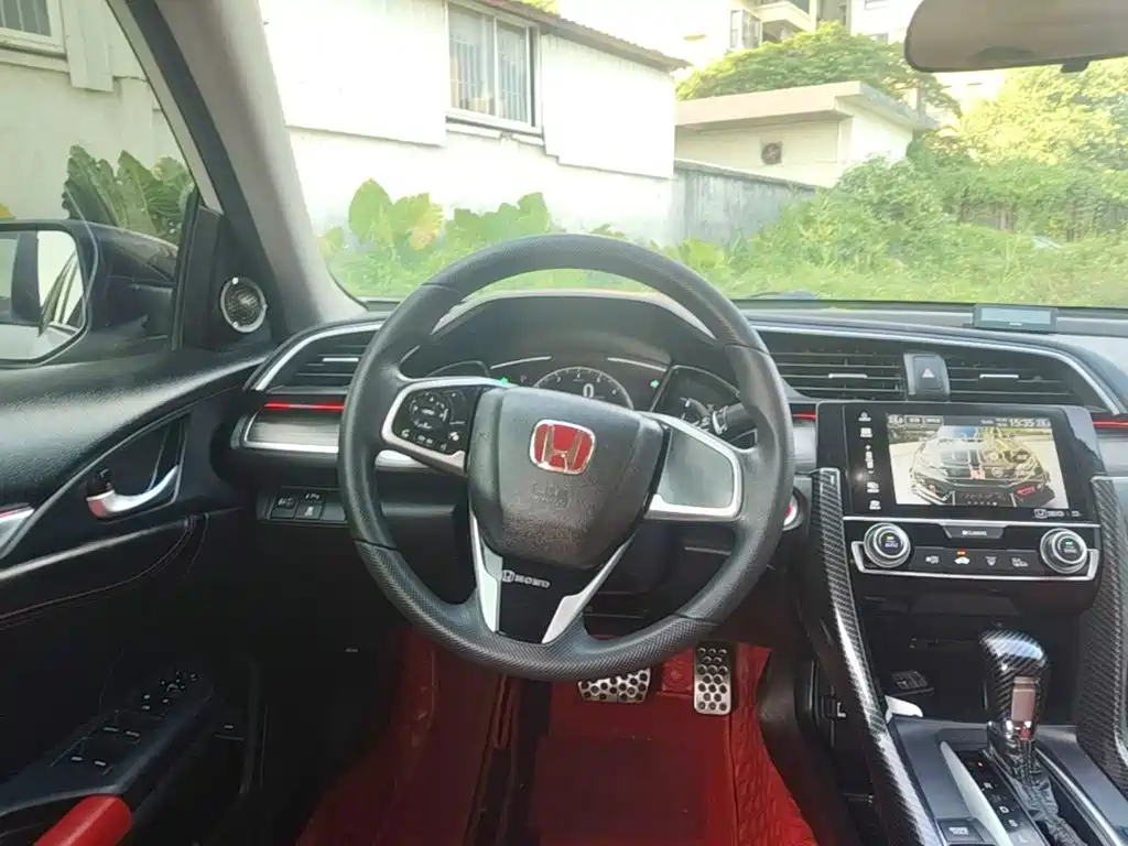 Honda Civic — фото 11