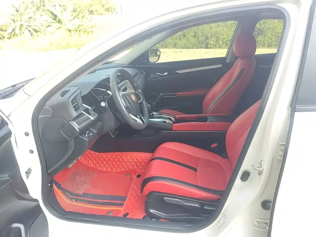 Honda Civic — фото 15